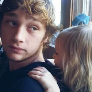 Meet your Posher, Ethan